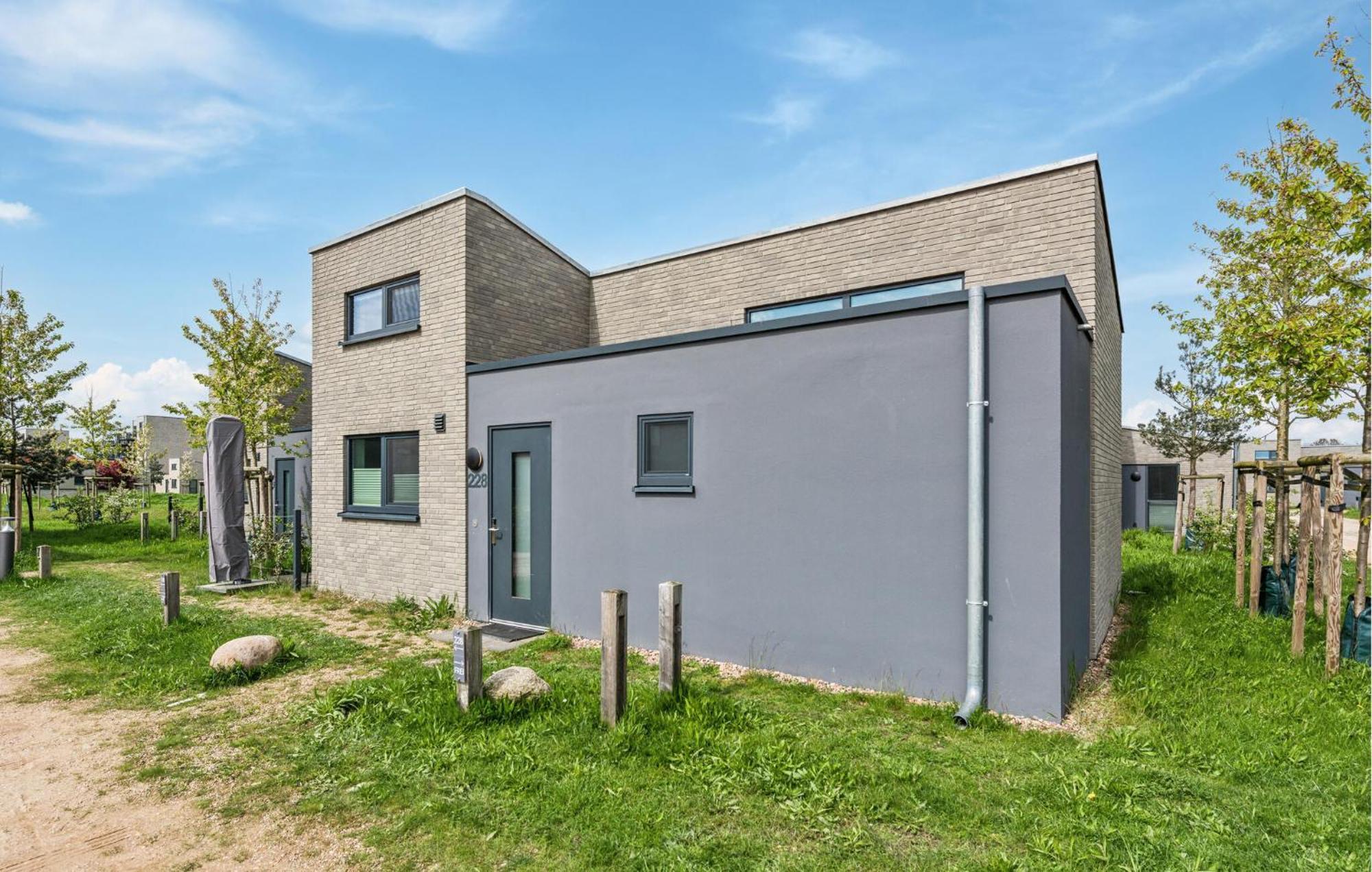 Gorgeous Home In Lembruch-Duemmer See With Kitchen Exterior foto